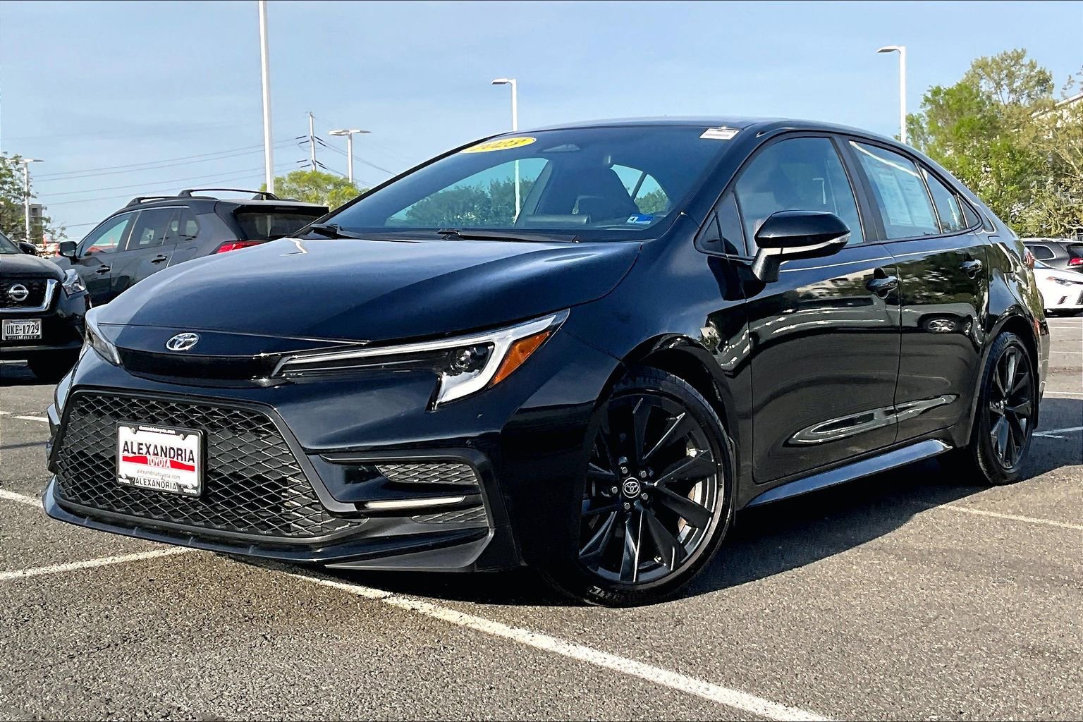Used 2023 Toyota Corolla SE w/ SE Premium Package