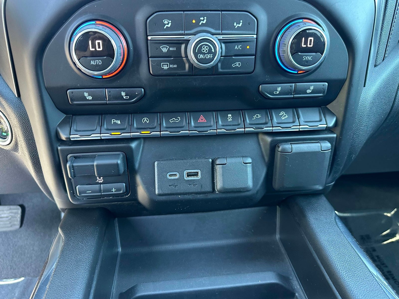 Used 2022 Chevrolet Silverado 1500 RST w/ All Star Edition Plus AWD/4WD image 12