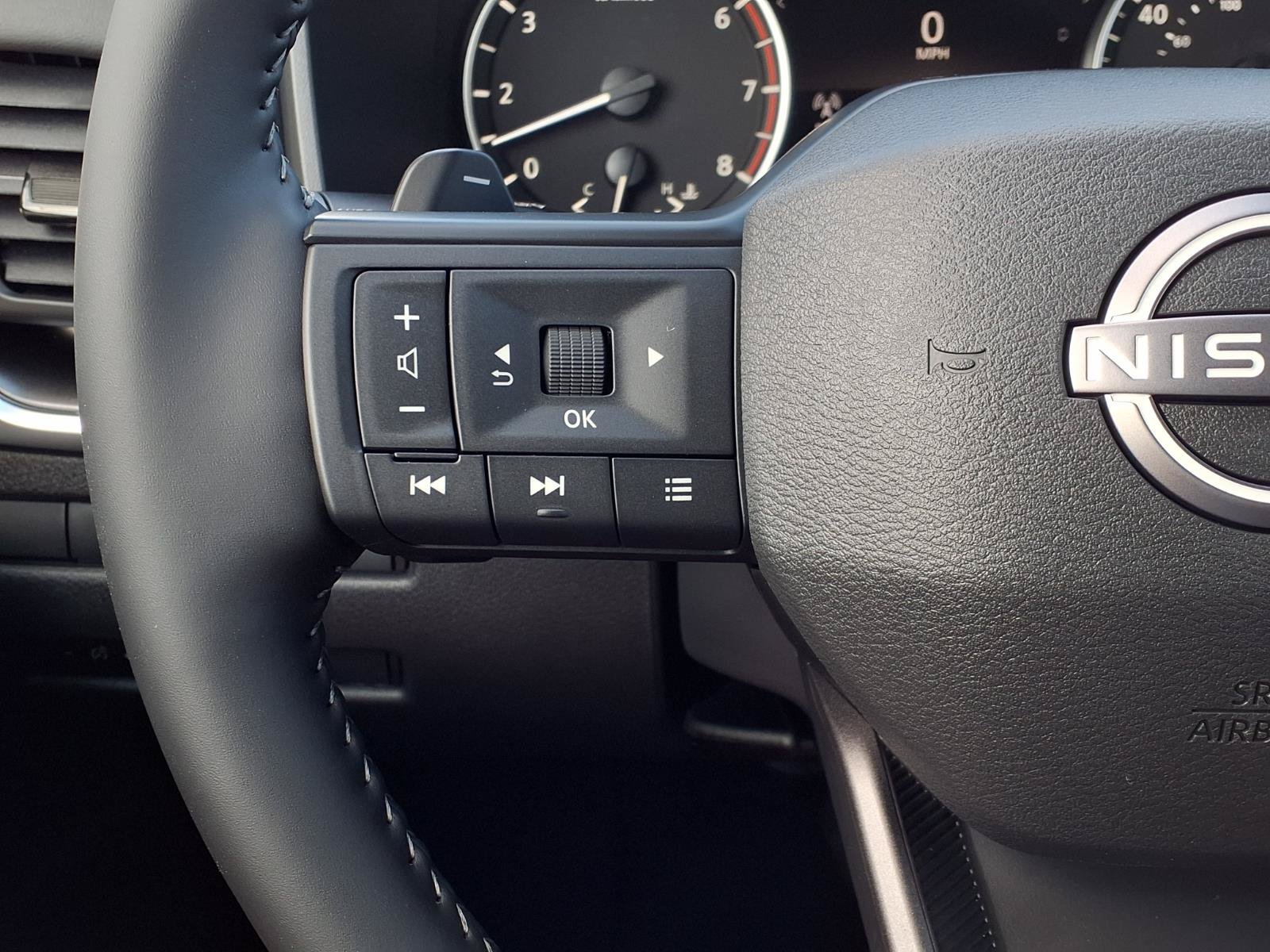 New 2026 Nissan Rogue SV FWD image 19