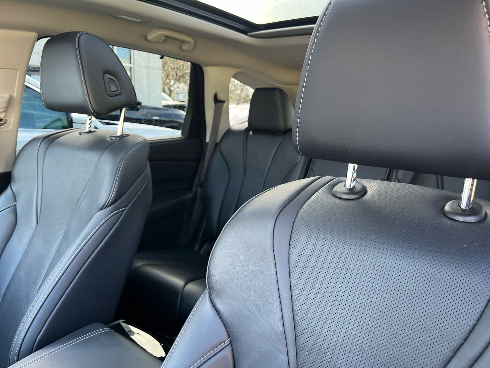 Used 2024 Acura MDX w/Technology Package image 35