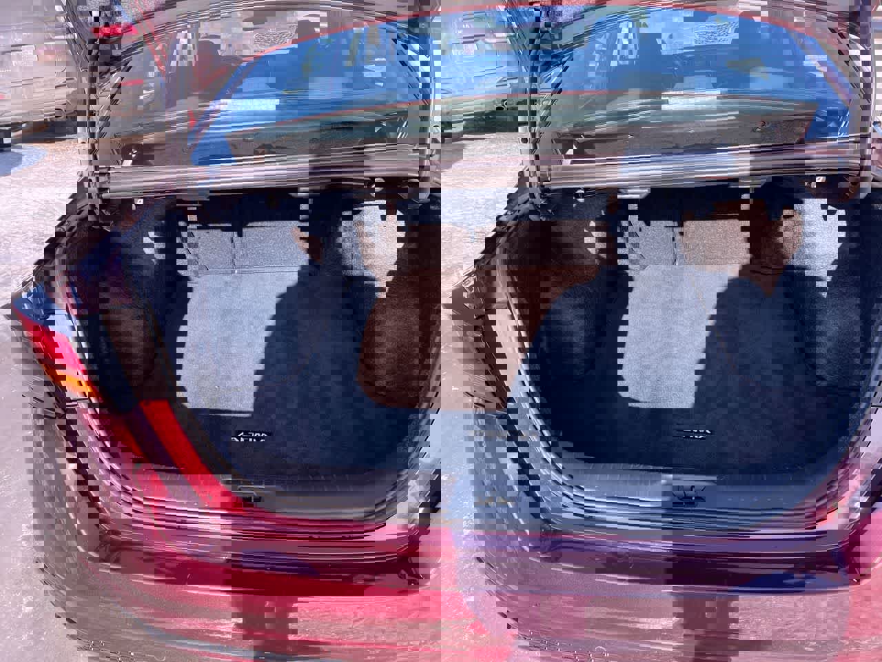 Used 2025 Nissan Altima 2.5 SV image 25