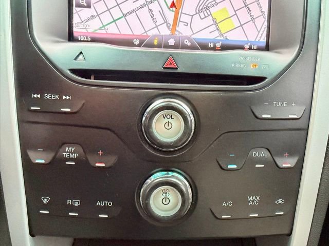 Used 2013 Ford Explorer XLT AWD/4WD image 38