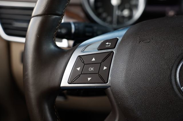 Used 2016 Mercedes-Benz GL 450 4MATIC 4dr GL 450 image 28