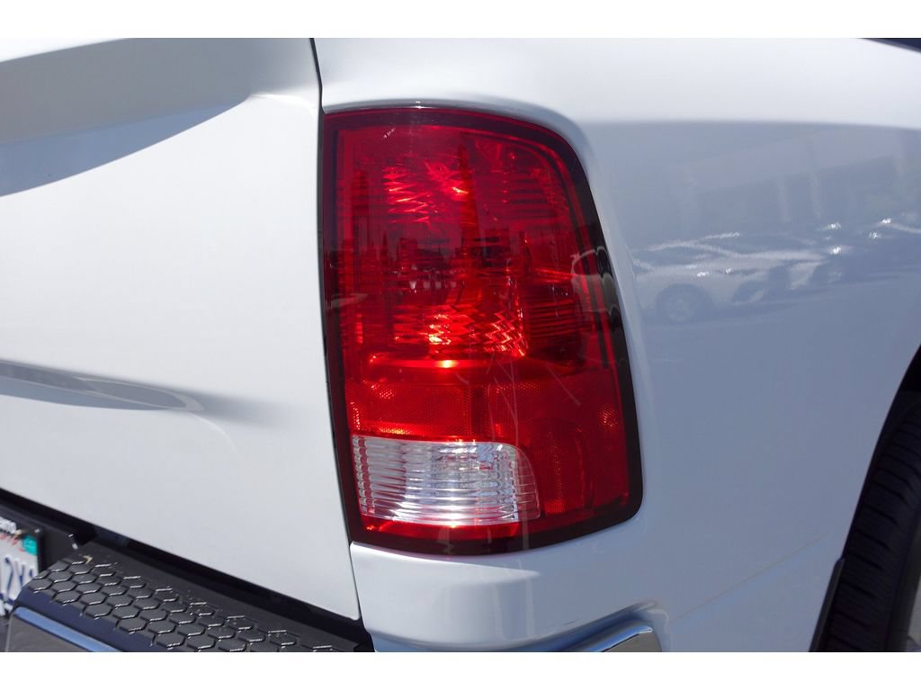 Used 2016 RAM 1500 Big Horn RWD image 6