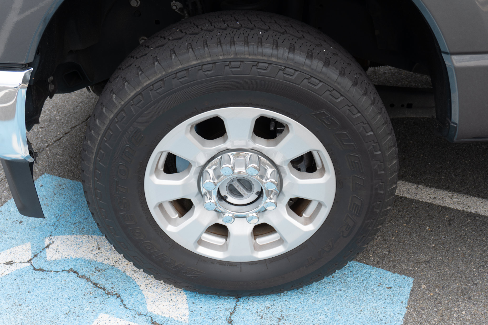 Used 2023 Ford F250 XLT w/ FX4 Off-Road Package AWD/4WD image 32