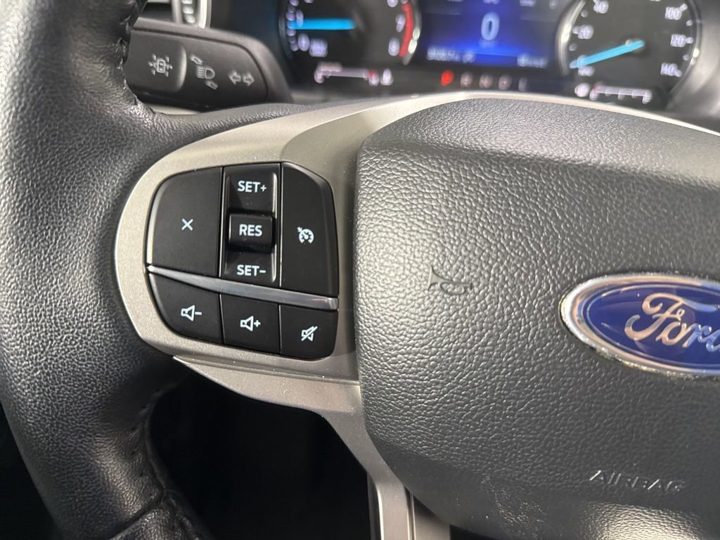 Used 2023 Ford Explorer XLT w/ Equipment Group 202A AWD/4WD image 24