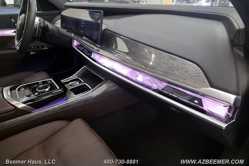 Used 2024 BMW 740i xDrive w/ Executive Package AWD/4WD image 36