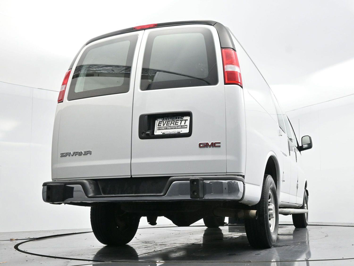 Used 2024 GMC Savana 2500 w/ Driver Convenience Package image 42