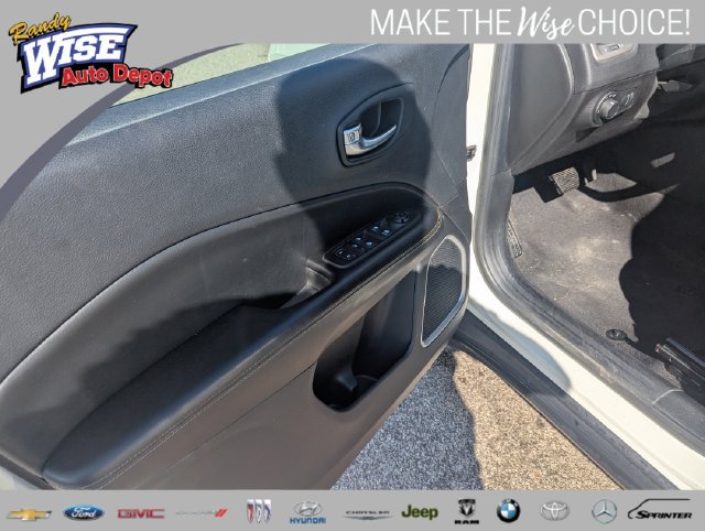 Used 2021 Jeep Compass Sport AWD/4WD image 9
