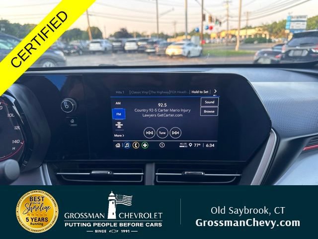 Used 2024 Chevrolet Trax RS FWD image 11