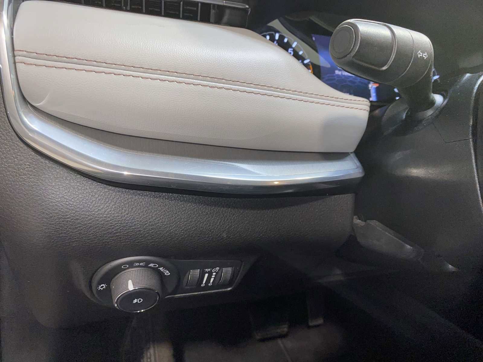 Used 2024 Jeep Compass Limited AWD/4WD image 24