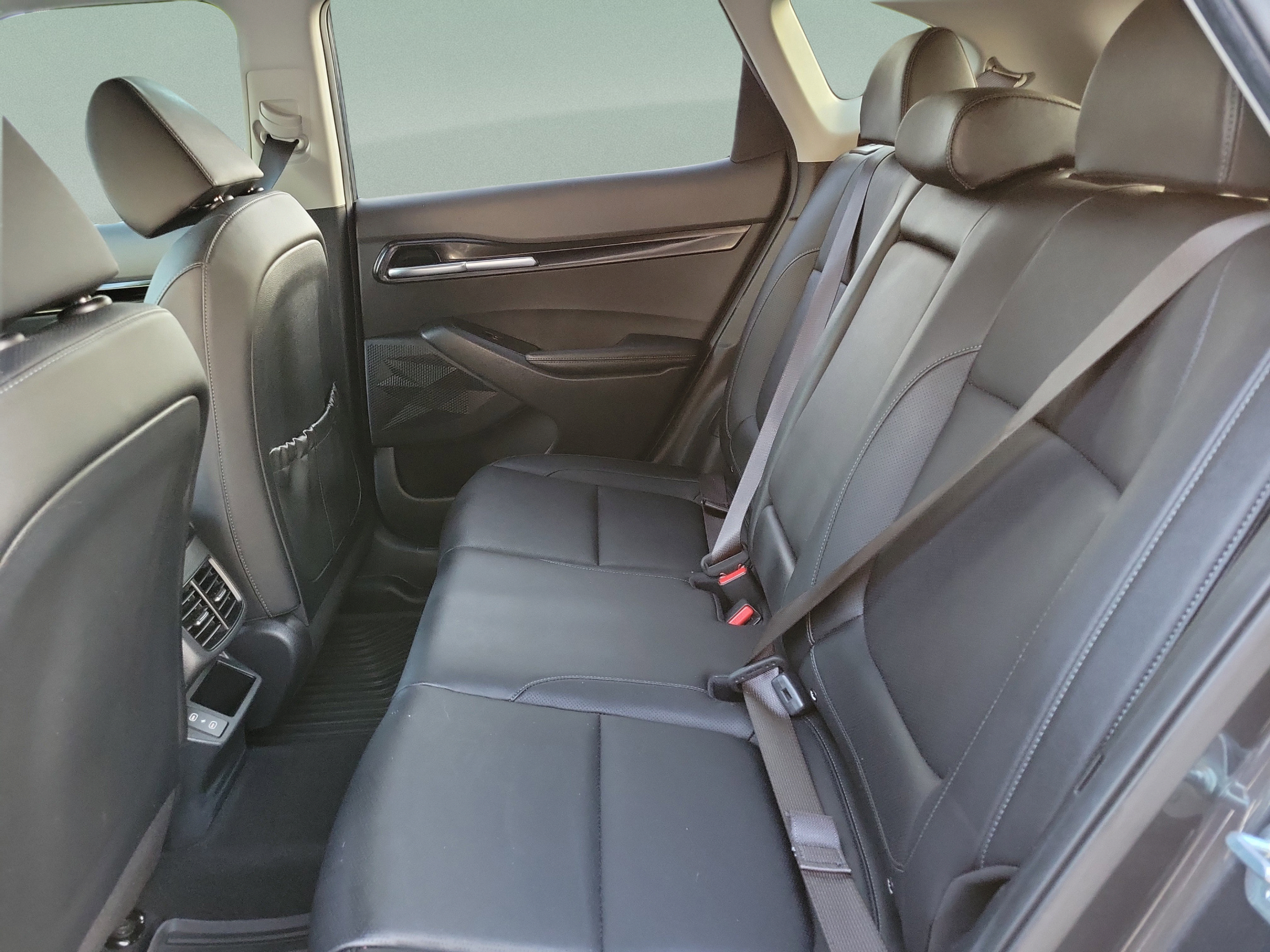 Certified 2024 Kia Seltos EX FWD image 7