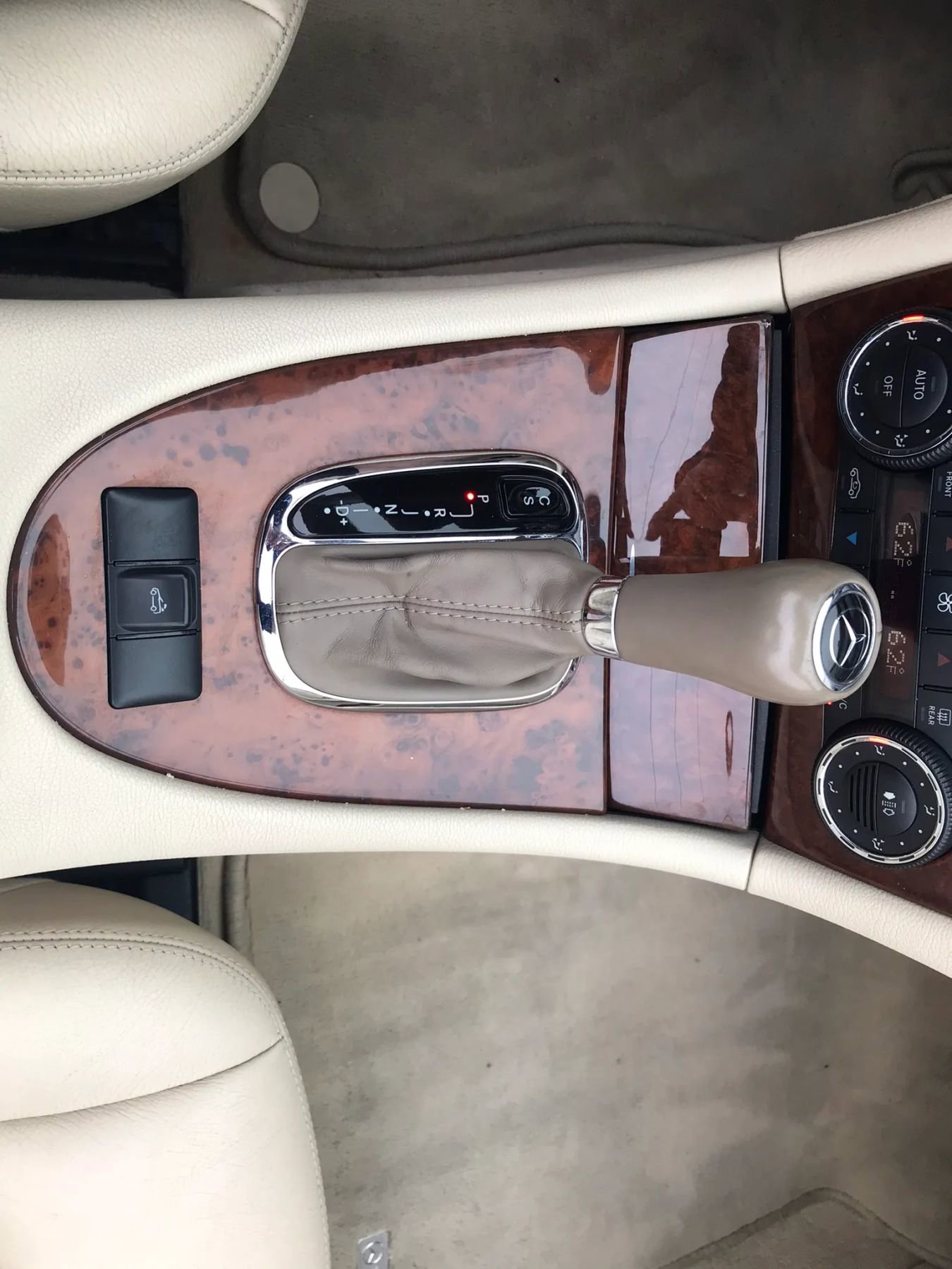 Used 2009 Mercedes-Benz CLK 350 Cabriolet image 33