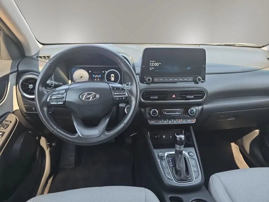 Used 2023 Hyundai Kona Limited AWD/4WD image 14