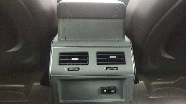 Used 2024 INEOS Grenadier Fieldmaster Edition image 40