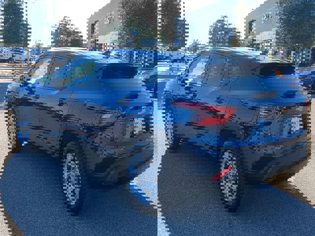 Used 2024 Chevrolet Trax LS w/ LS Convenience Package image 6