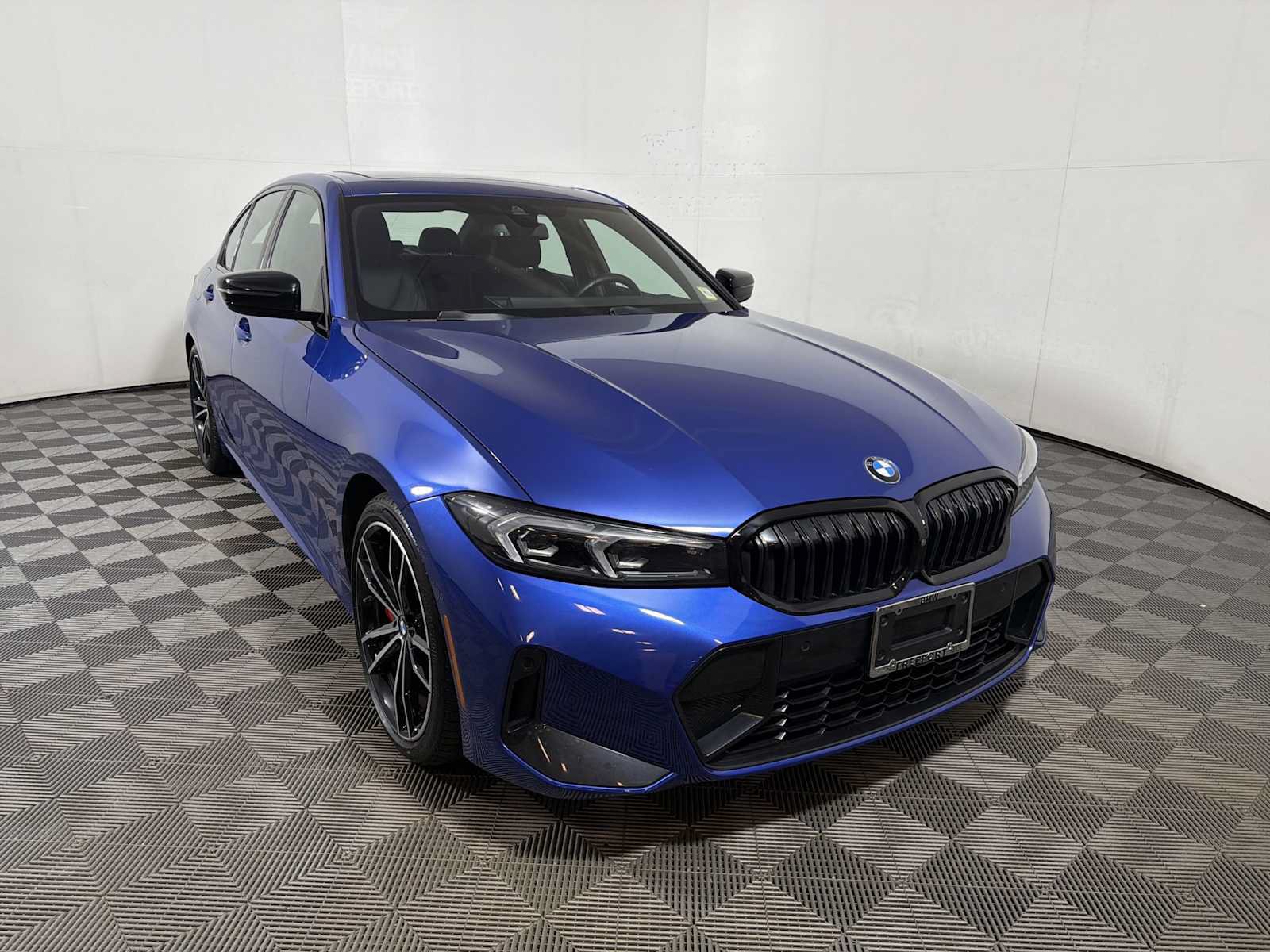 Used 2024 BMW 330i xDrive Sedan w/ M Sport Package AWD/4WD image 2