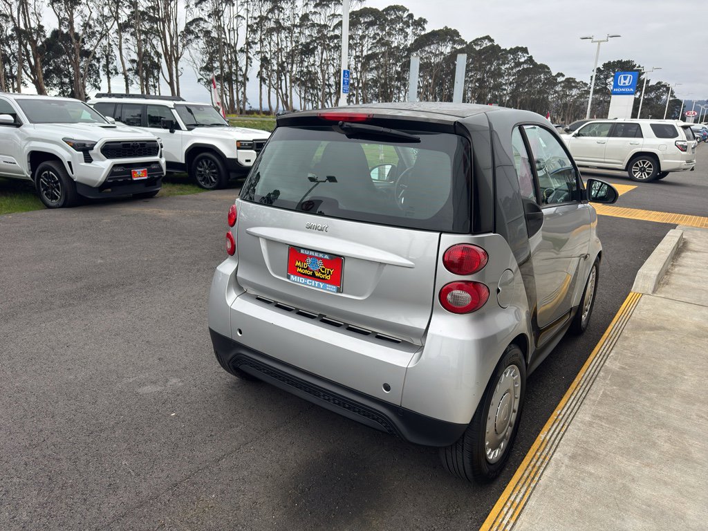 Used 2015 smart fortwo pure image 9