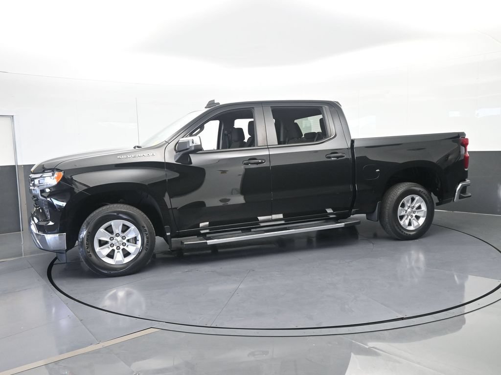 Used 2024 Chevrolet Silverado 1500 LT RWD image 2