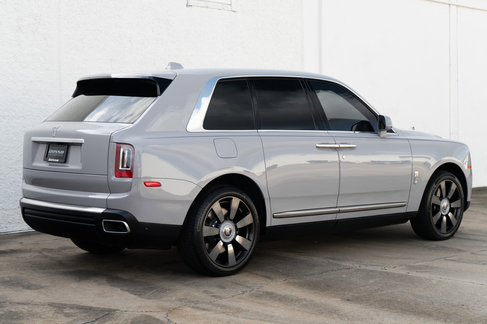 Used 2024 Rolls-Royce Cullinan image 6