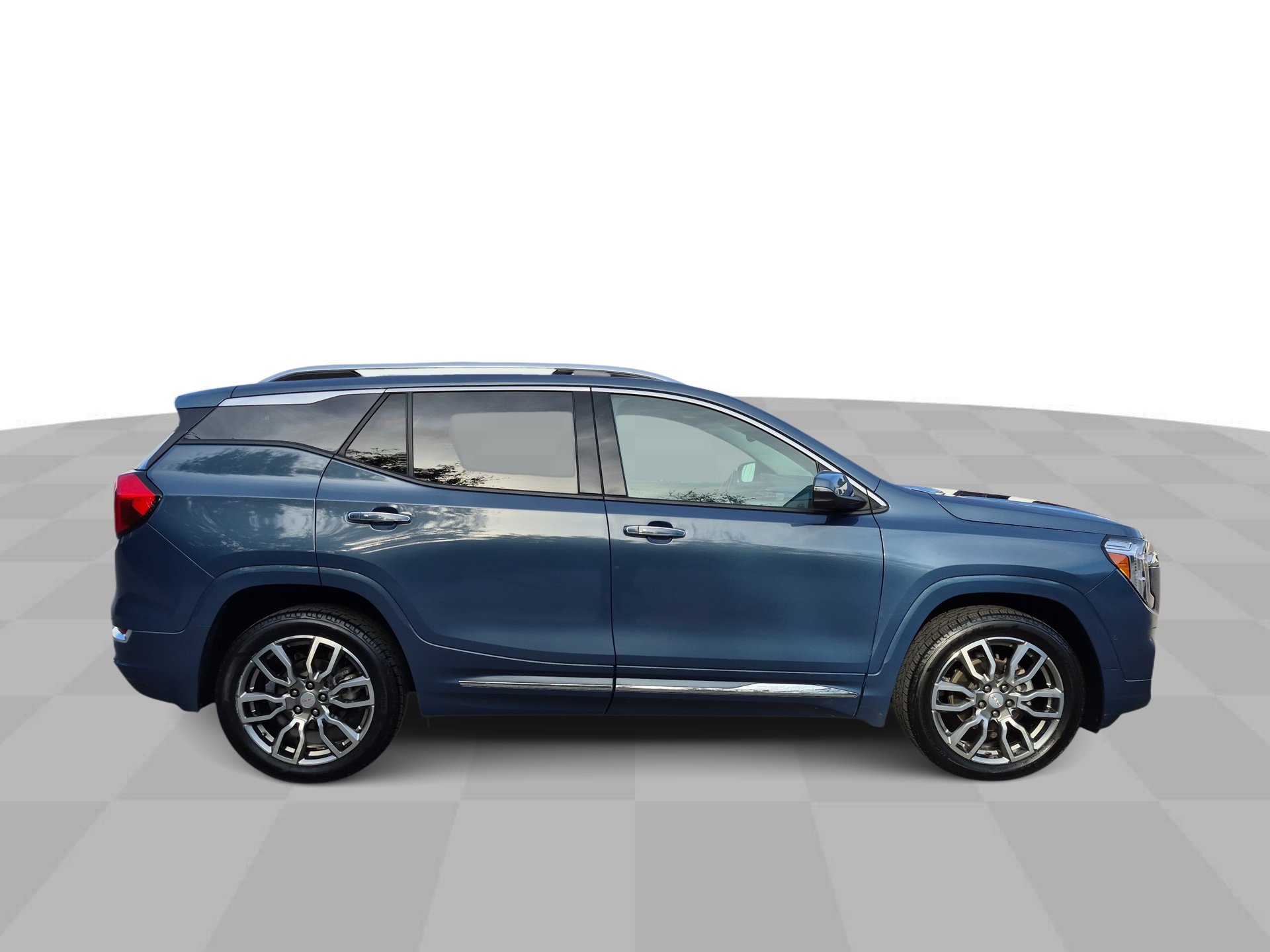 Used 2024 GMC Terrain Denali w/ Denali Premium Package AWD/4WD image 11
