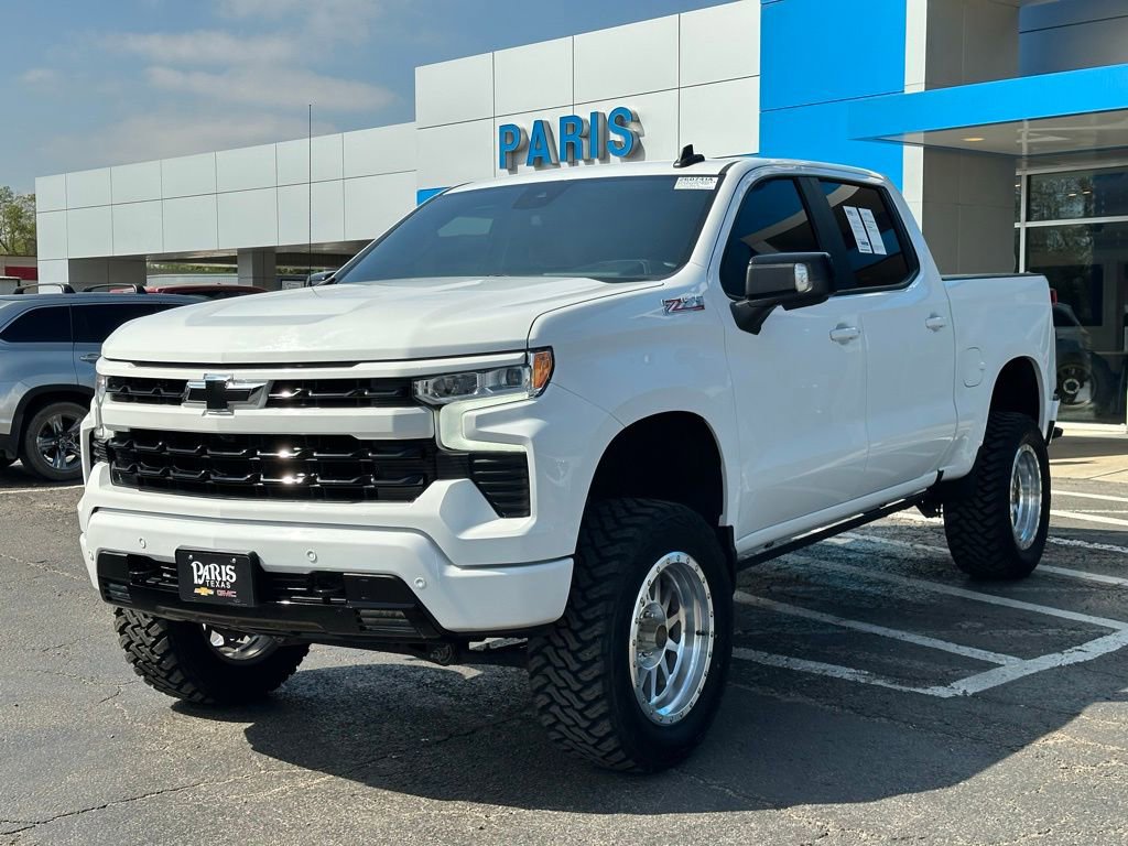 Used 2024 Chevrolet Silverado 1500 RST image 3