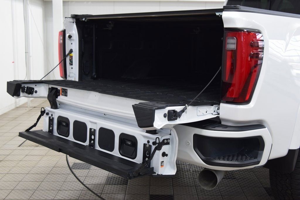 Used 2024 GMC Sierra 2500 Denali Ultimate image 28