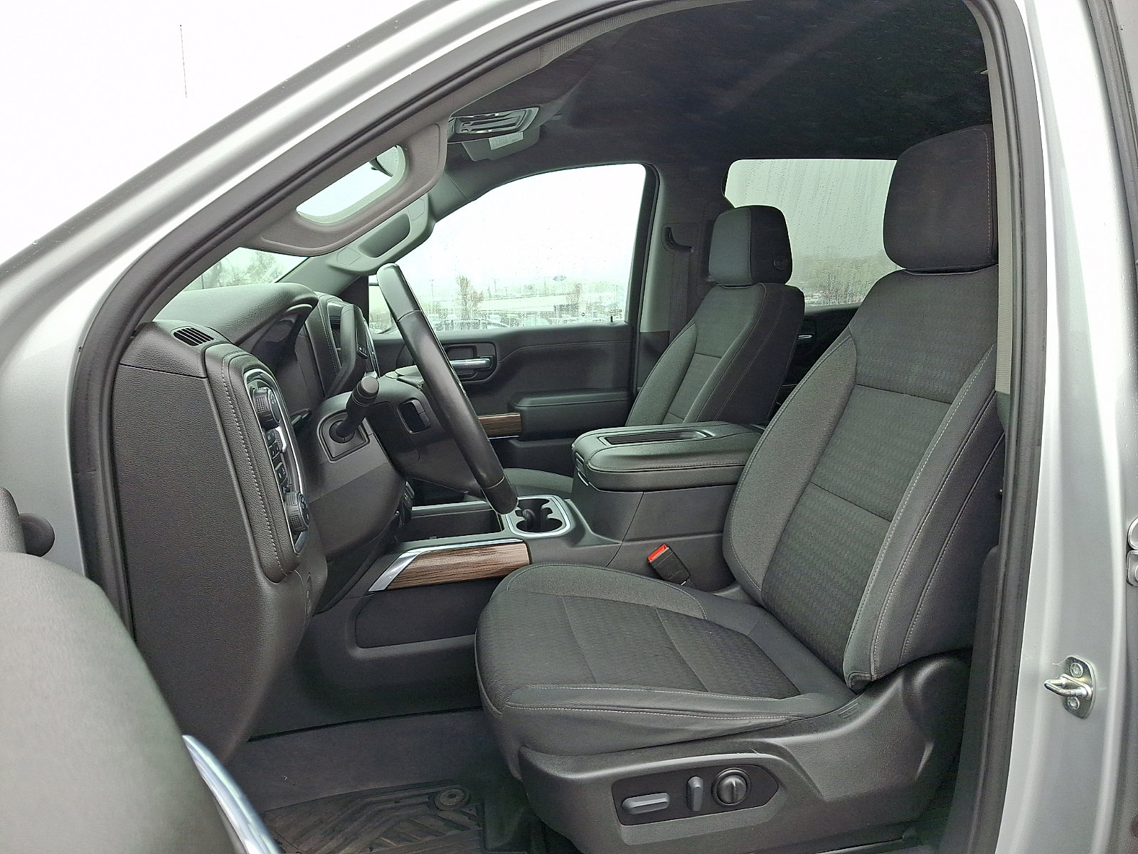 Used 2021 Chevrolet Silverado 1500 LT Trail Boss w/ Bed Protection Package image 13