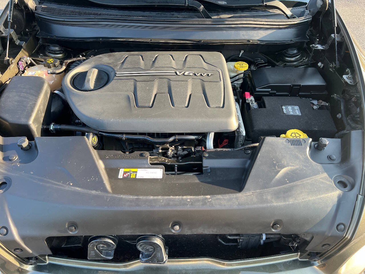 Used 2015 Jeep Cherokee Limited AWD/4WD image 35