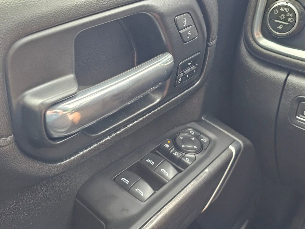 Used 2021 Chevrolet Silverado 2500 LTZ w/ LTZ Premium Package AWD/4WD image 42