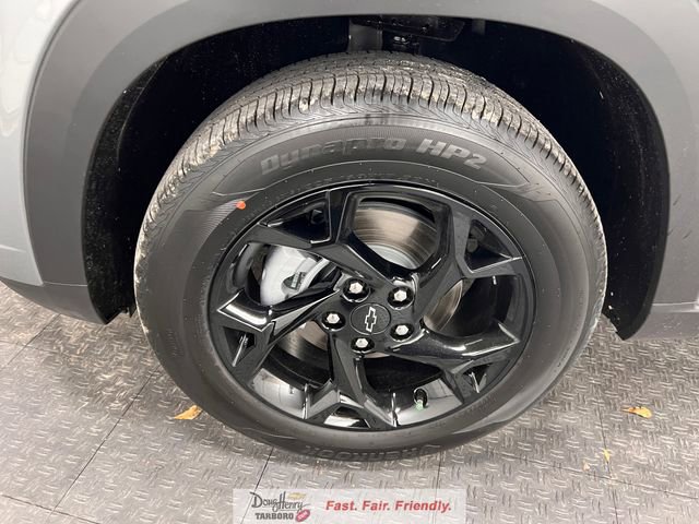 New 2026 Chevrolet Trax LT w/ Midnight Edition FWD image 22