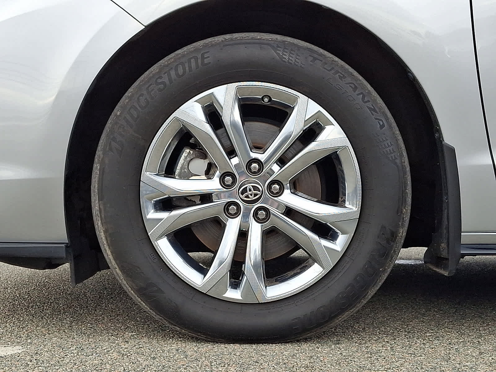 Used 2023 Toyota Sienna XSE w/ XSE Plus Package AWD/4WD image 10