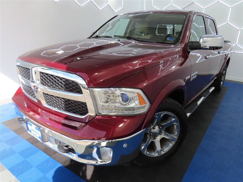Used 2016 RAM 1500 Laramie w/ Convenience Group AWD/4WD image 4