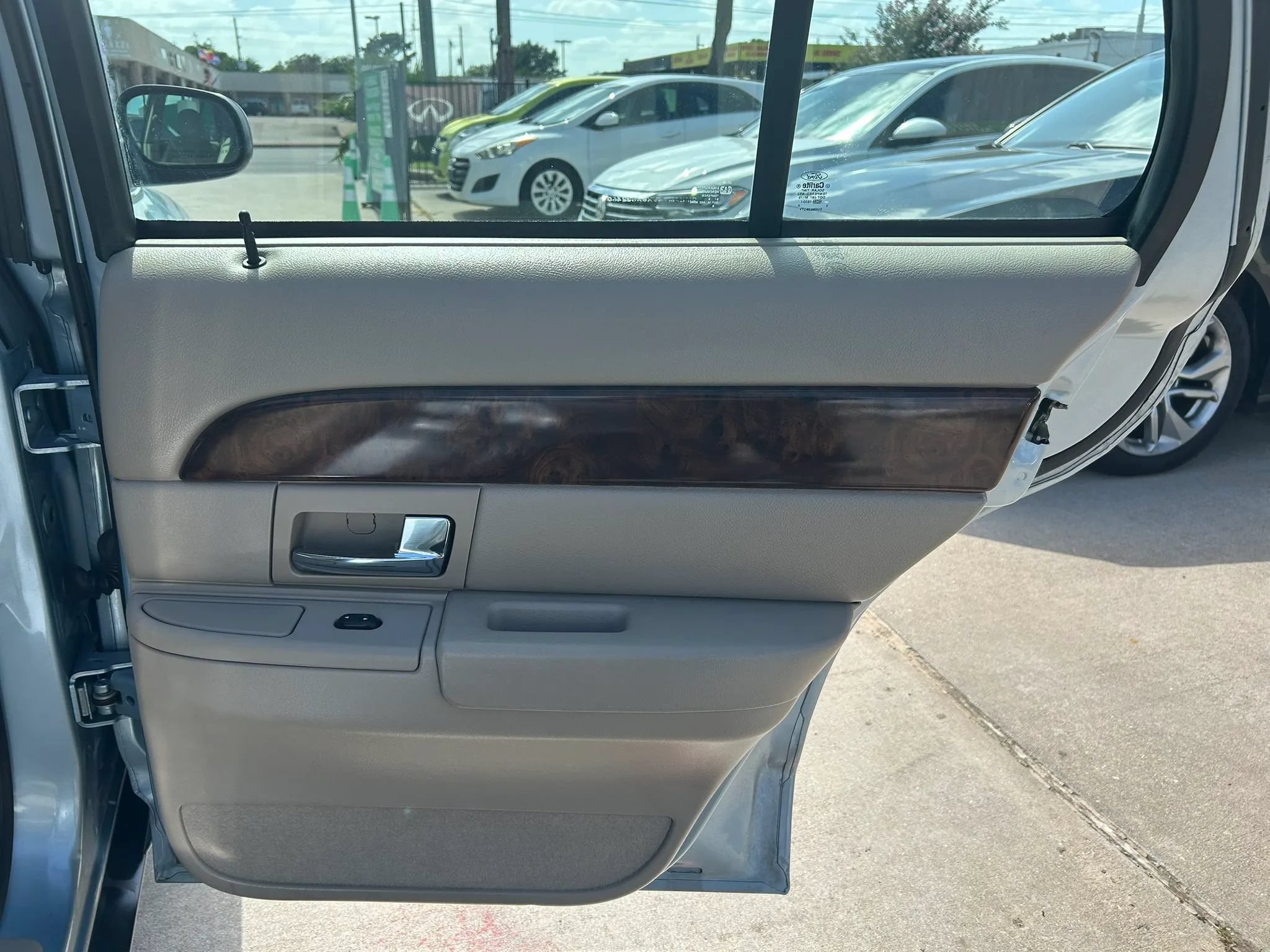 Used 2006 Mercury Grand Marquis GS RWD image 17