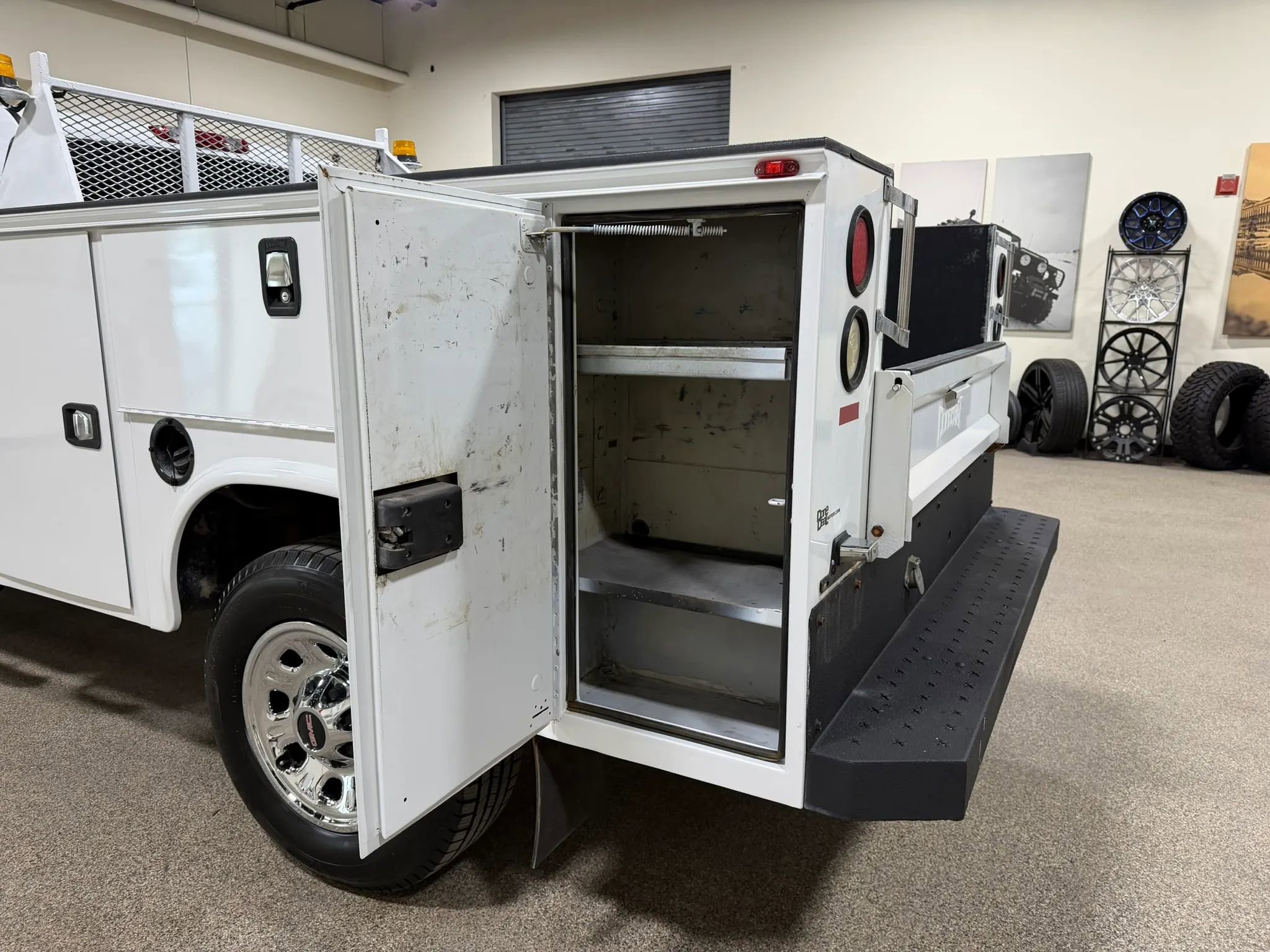 Used 2014 GMC Sierra 3500 W/T w/ Snow Plow Prep Package AWD/4WD image 18