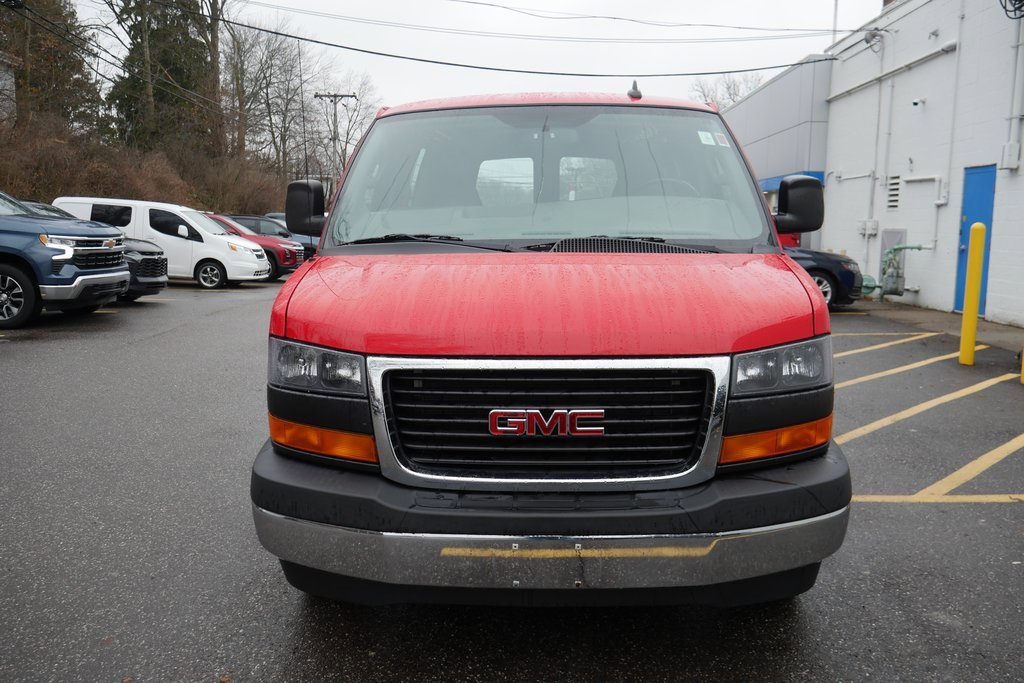 Used 2017 GMC Savana 2500 image 3