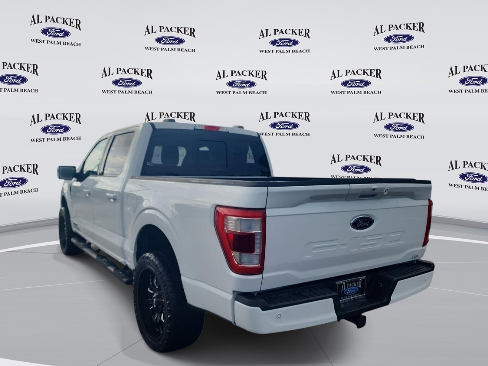 Certified 2022 Ford F150 Lariat w/ Equipment Group 502A High AWD/4WD image 4