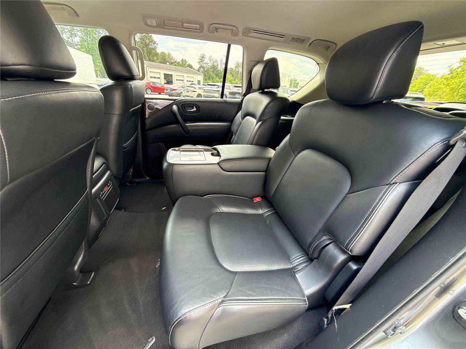 Used 2016 INFINITI QX80 2WD image 12