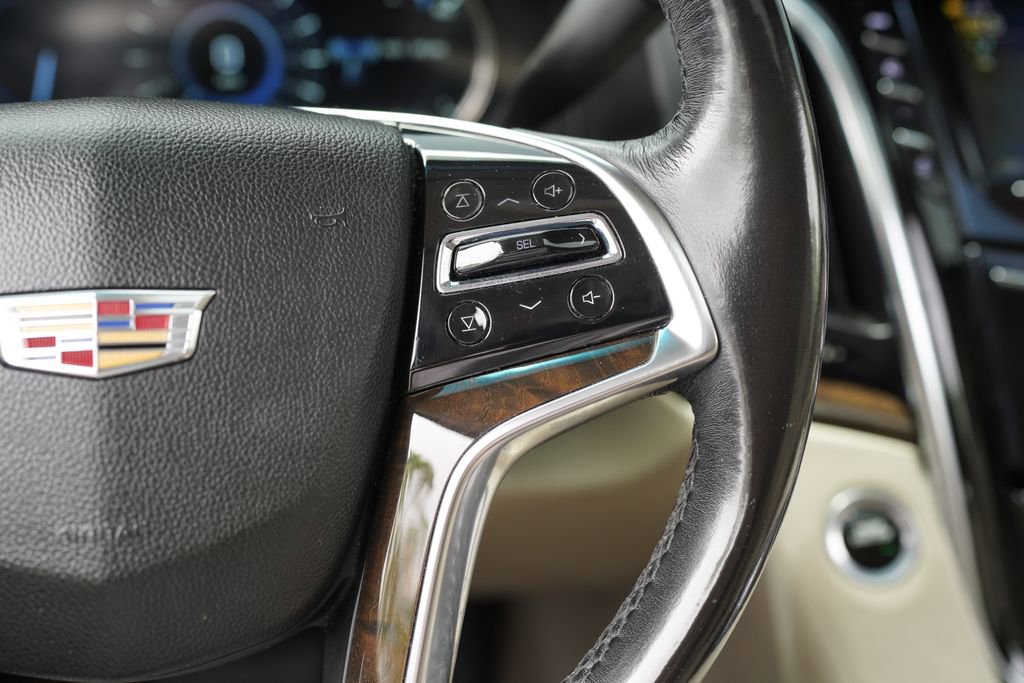 Used 2018 Cadillac Escalade ESV Luxury AWD/4WD image 28