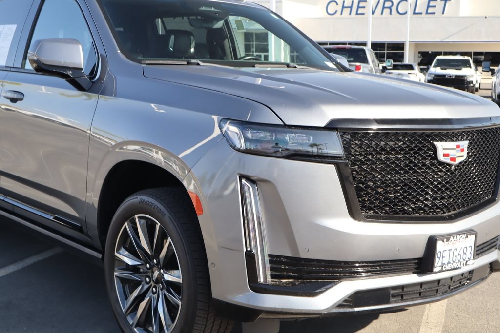 Used 2022 Cadillac Escalade ESV Sport Platinum AWD/4WD image 9