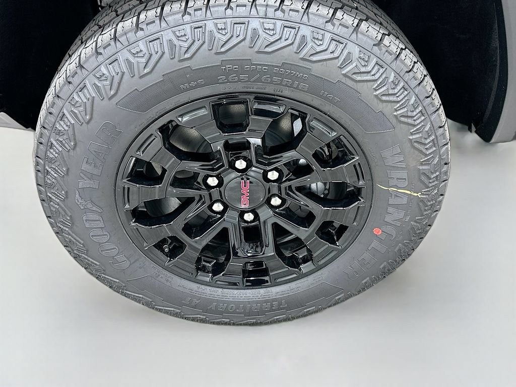 New 2026 GMC Canyon Elevation w/ Convenience Package RWD image 11