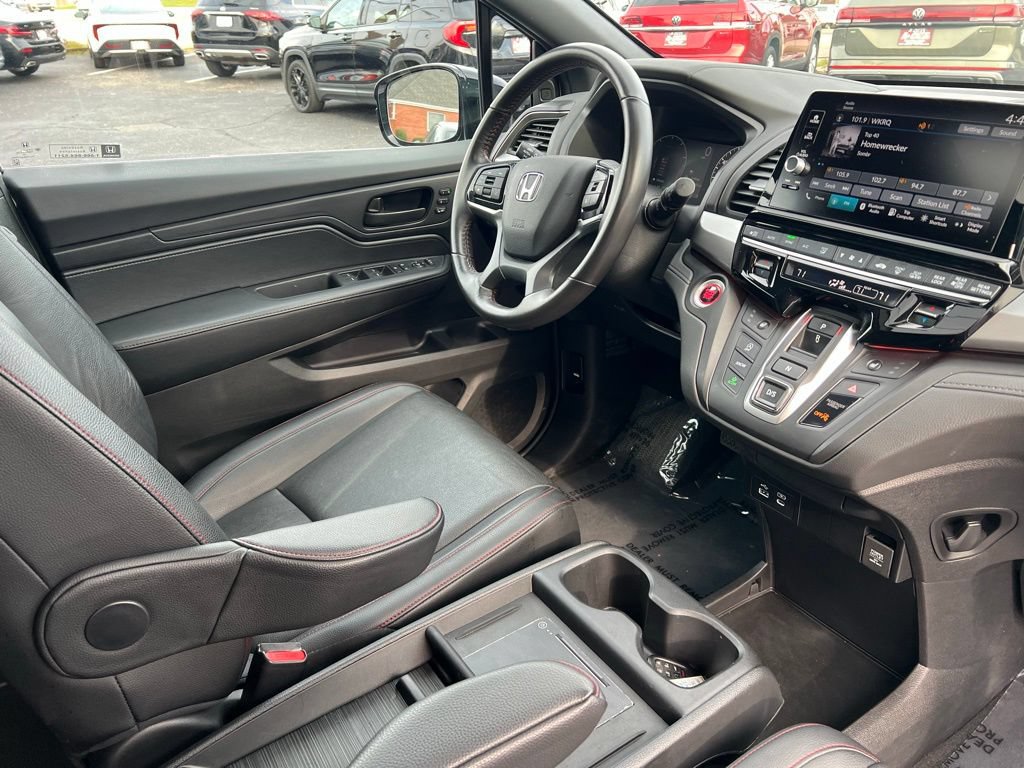 Used 2025 Honda Odyssey Sport-L image 32