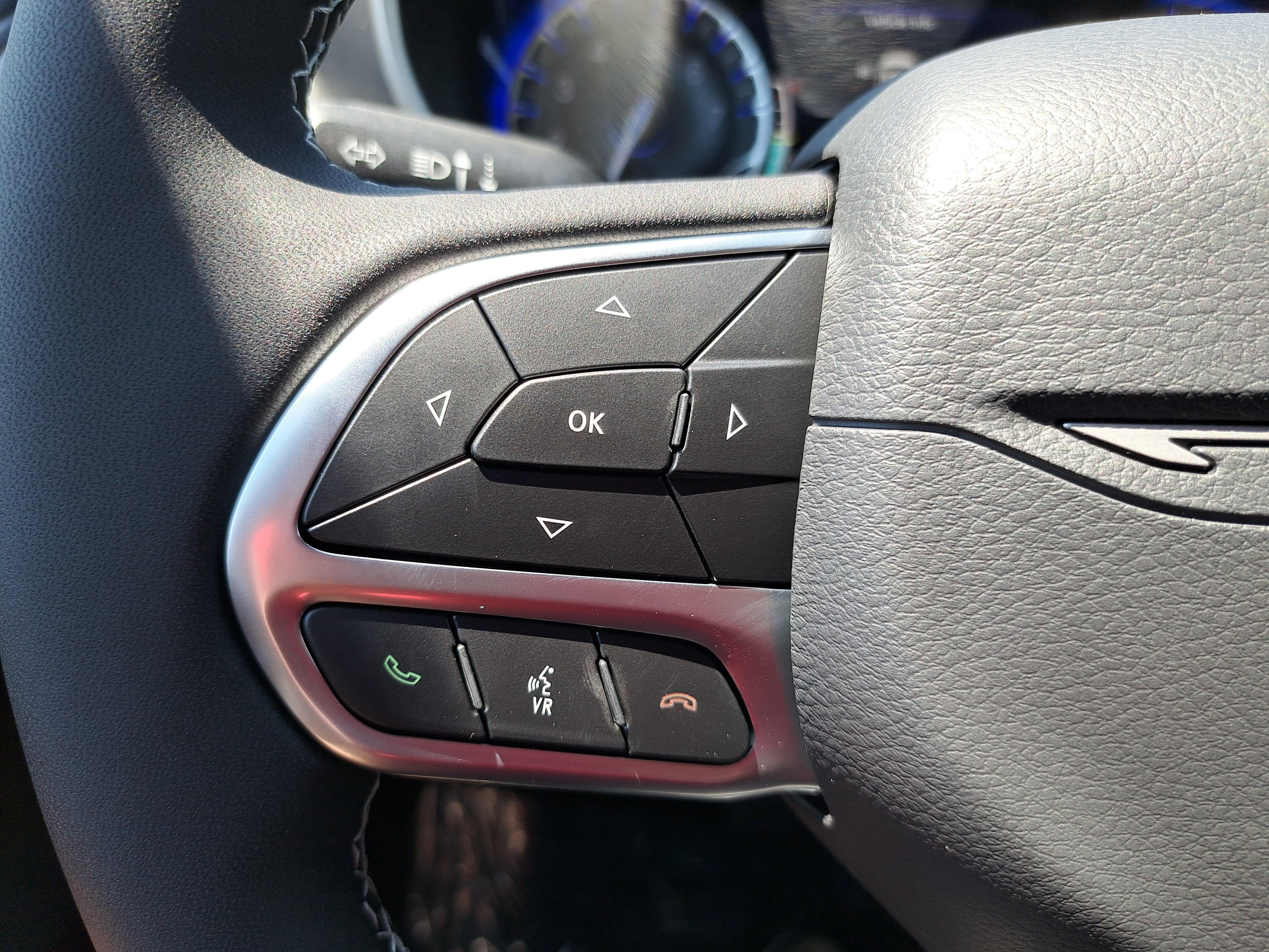 New 2027 Chrysler Pacifica Select FWD image 19