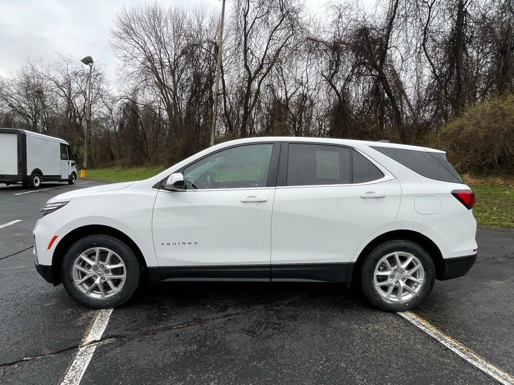 Certified 2023 Chevrolet Equinox LT w/ Driver Convenience Package image 6