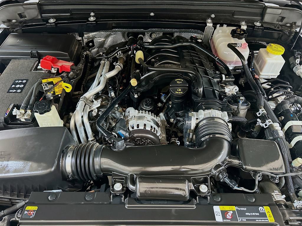 Used 2024 Jeep Gladiator Sport image 26