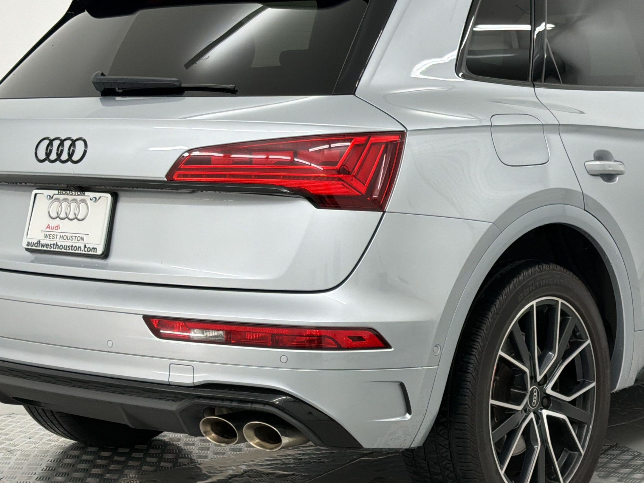 Certified 2022 Audi SQ5 Prestige w/ Prestige Package AWD/4WD image 25