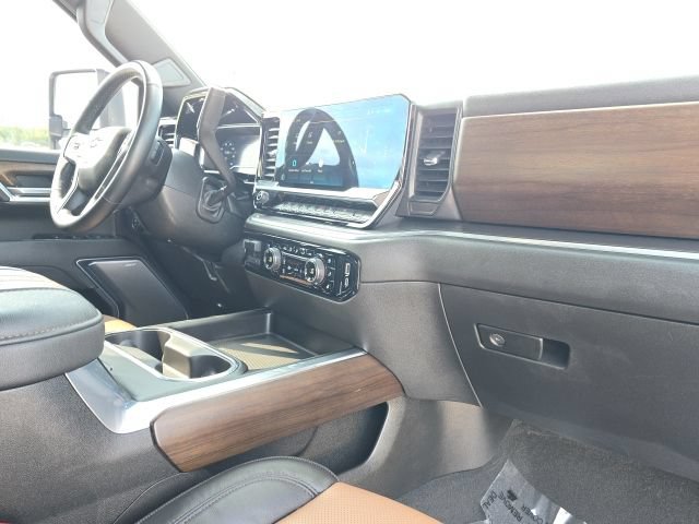 Used 2024 Chevrolet Silverado 3500 High Country w/ High Country Premium Package AWD/4WD image 20