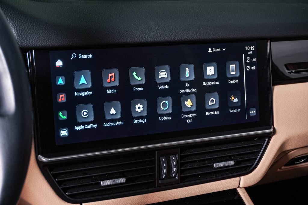 Certified 2023 Porsche Cayenne AWD/4WD image 22