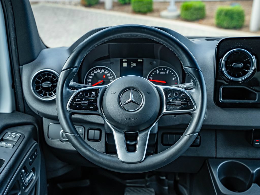 Used 2023 Mercedes-Benz Sprinter 2500 image 23