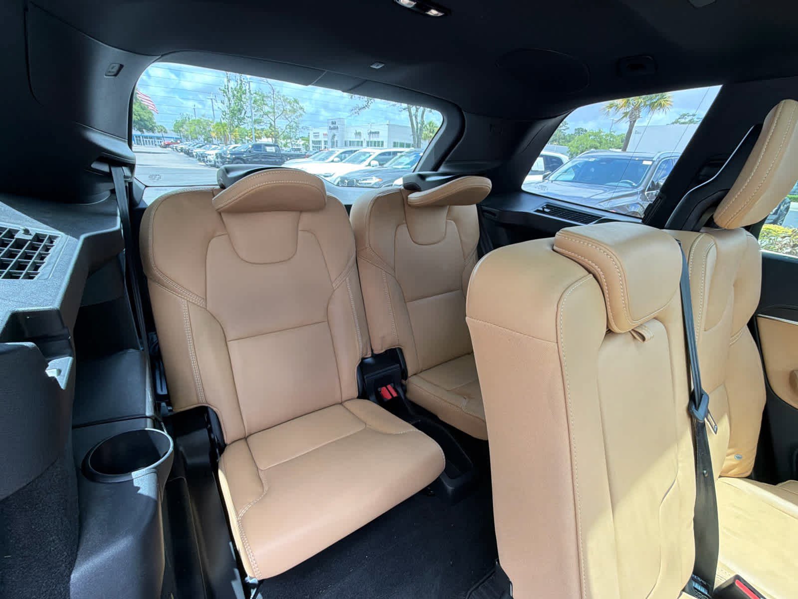 Used 2024 Volvo XC90 T8 Ultimate w/ Protection Package Premier AWD/4WD image 22
